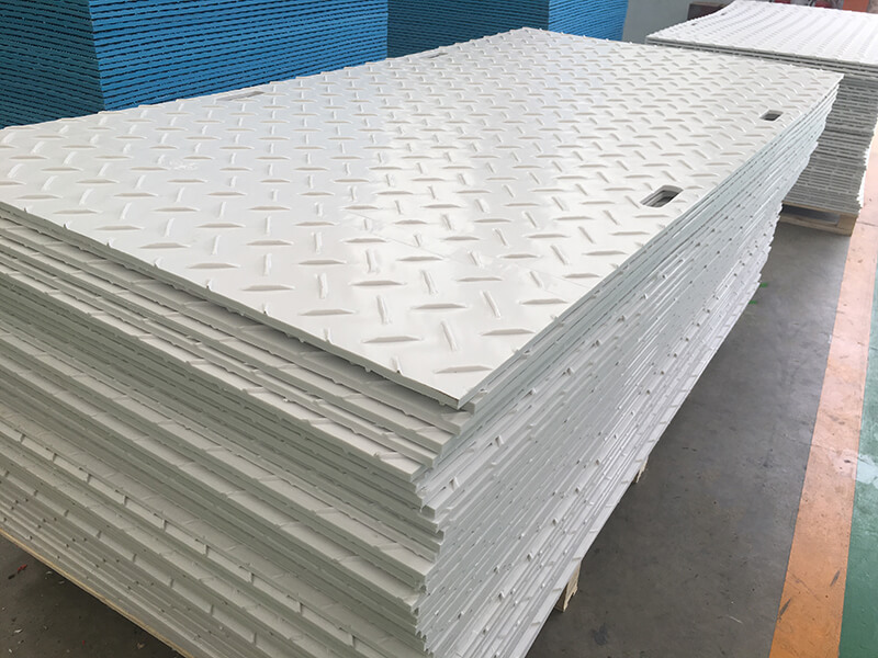 ground protection mat in white color